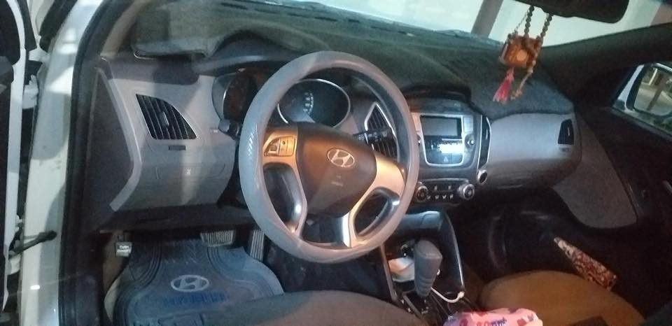 توكسون 2011
دفع رباعي فور ويل خليجي
كير ومحرك مامفتوح 
صبغ وتقليم المؤشر 
رقم اربيل السعر 140$
الاتصال ***********
