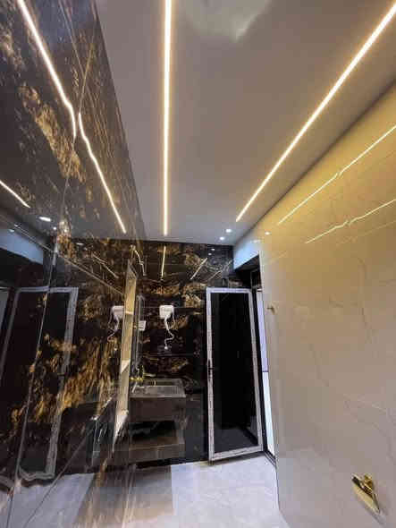 بسم الله ماشاءالله : 
🔹بيت مساحة 100م-  واجهة 6،250 -نزال 16 

▪️فول مواصفات  

البيت يحتوى على( 4 غرف نوم مع 3 حمامات)

 *الطابق الاول يحتوي على استقبال ومطبخ وصالة 

 كبيرة وغرفة نوم مع حمام ملكي مع منور

*الطابق الثاني 2غرف نوم مع حمام

*الطابق الثالث غرفه وحمام اسويت بيتونه كبيره

المواصفات //

رفت 40مع بتلو 10 يعني صار 50 والصور كلها موجودة 

من بداية البناء اما السبتتنك تجي وتشوف بعينك ع 

شرط غرفة نوم مسويها

ارضية كلها 60×60وتطبيك الارضية فرش حصو مع 

بسيس بالاضافة الى مادة

المطبخ والحمامات والحولي كلها تطبيك الواح وليس سيراميك

بورد نظام كامرات وانترنت مخفي

ابواب تركي اصلي ضمان مع ابواب حمامات المنيوم

مغاسل تعليك مع غربية تعليك نوع توته

حمامات الواح مع خلاطات تركي اصلي

البيت جبسن بورد مع انارات بروفايل وانارة مخفية

بوكسات خارجية للغاز والماطور مع تانكيات عدد 2 الف لتر

🔹نوع العقار طابو زراعي سند٢٥

🔸 الدورة -البوعيثة -العدل الاول رابع فرع عن مثلث الذهبي

🔻البيت باسمي مباشر بدون دلاليه 

اتصال 

‭***********
