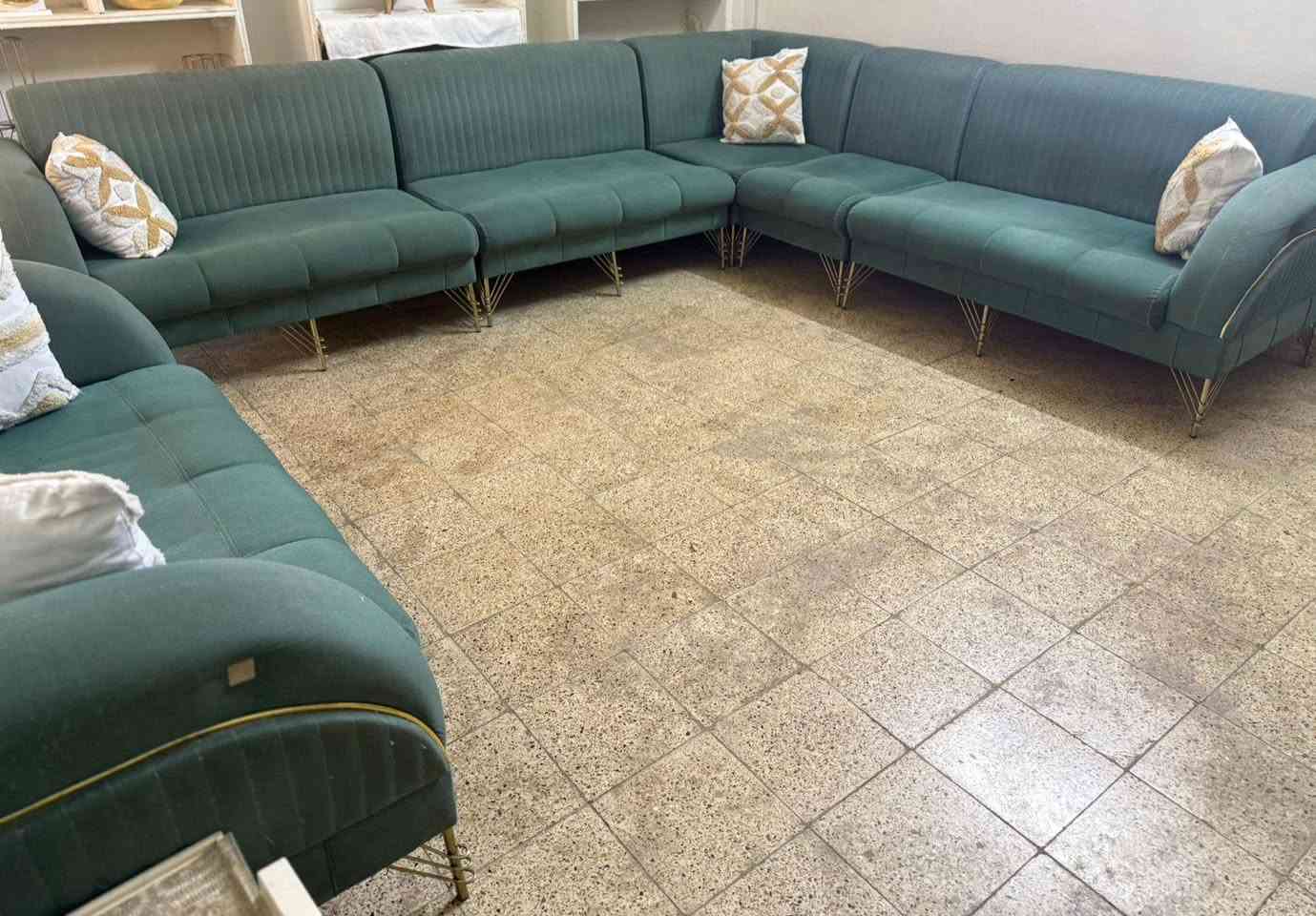 غراض نظيفه جدا لبييع كما موضح بصور للاستفسار المراسله خاص


**إذا كنت صاحب هذا الإعلان وتريد حذفه لأي سبب، رجاءا أرسل رسالة إلى الدعم الفني**