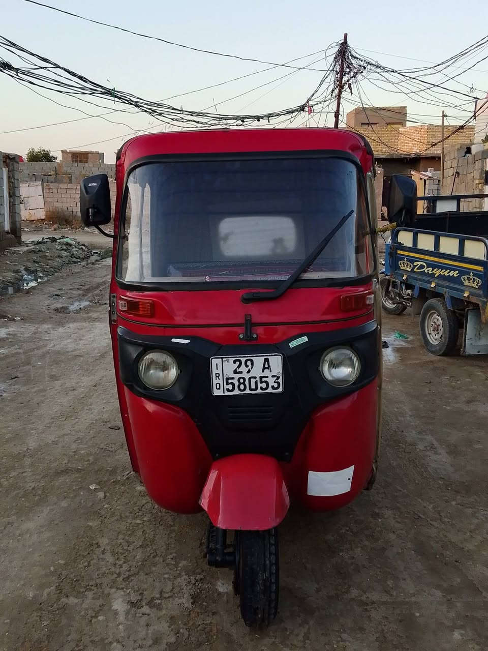 سلام عليكم تكتك للبيع موديل 18رقم واسط بسمي تحويل ثاني يوم مكينه 20 كلجات جدد صارلهن سبوع تايرات جدد بيهه صفحه مرجعه حار مصبوغه جماليه العنوان واسط كوت ***********
