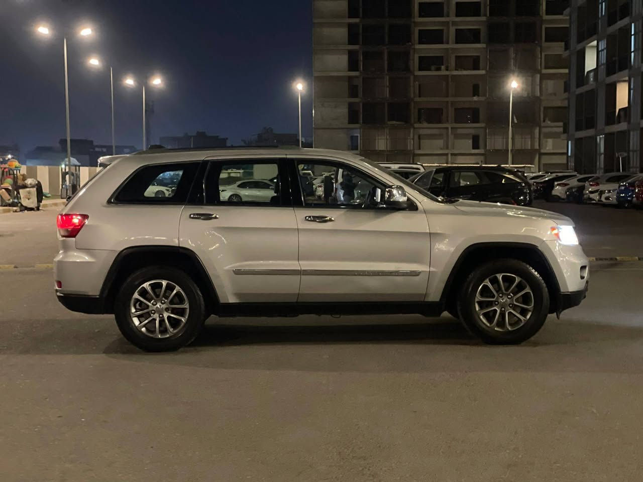 السلام عليكم جيب 2011 للبيع بكان بغداد ابو غريب الاستفسار على هذا الرقم***********
