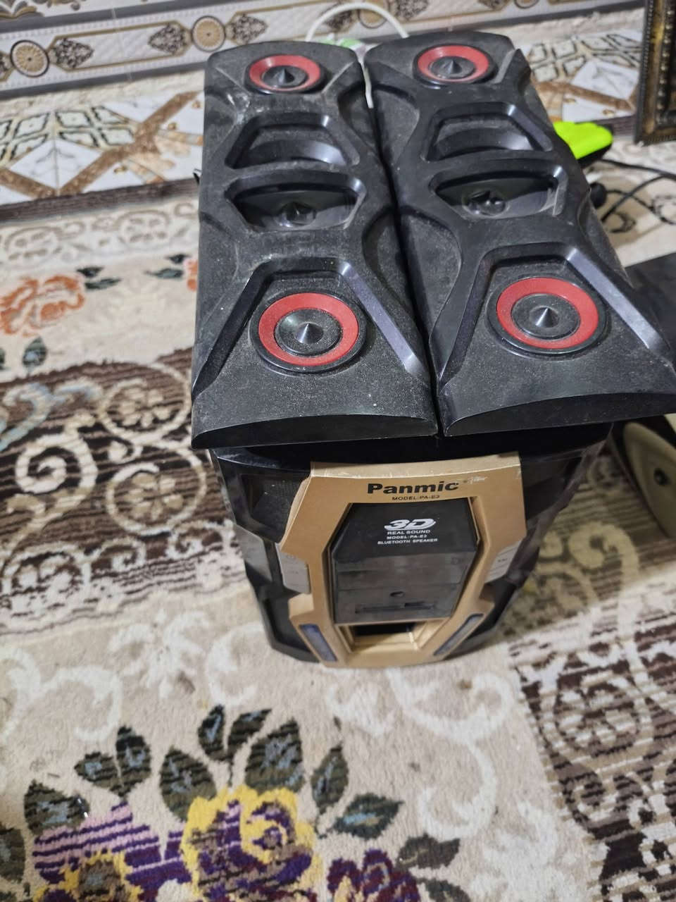 غراض للبيع كلمن وسعره ام بي ثري نضيف عاكسه سبلت الحافض طن ونص كنديسر محترك بي منفاخ دوشك عوزه وجه غساله تشتغل بس ضعيفه الاستفسار هذا رقمي ***********

