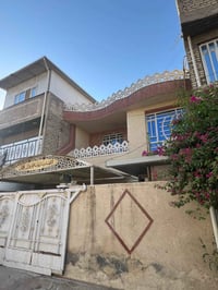 بيت للبيع المساحه( 105)متر الوجهة(7) النزال(15) متكون من 3غرف نوم واست...