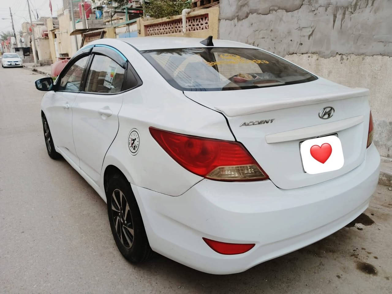 السلام عليكم هونداي اكسنت  موديل16مكينه وكير جدد تبريد تدفه كهربائيات كله شغاله لايت زنون شاشه تاب كامرة خلفية اشاير في المرات اربع دسك سياره خير من الله حدادية طخم تاير جديد رقم ذي قار مشروع وطني صاحب سياره يريد تحويل    السعر 83 وبيها مجال قليل واسونار مآله موجود
للاستفسار الاتصال على الرقم
***********
