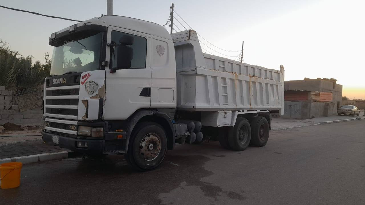 سلام عليكم سكانيه جمجمه اللبيع سياره حلوه وجازه الشغل عنواني البصره تواصل والتفسار على هاذه الرقم***********
