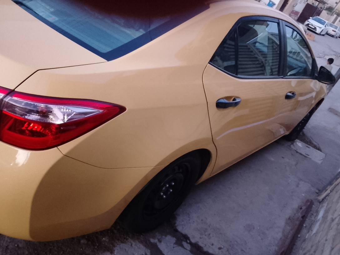 السلام عليكم 
كورلا موديل 2019 
الرقم انكليزي السيارة باسمي وارد امريكي حادثها بنيد وجاملغ الأيمن السيارة خير من الله السيارة فول عدة التنتة تخم تايرات جديد الرقم بغداد السيارة جاهزة
متواجد واتساب  الرقم *********** بغداد, العراق
