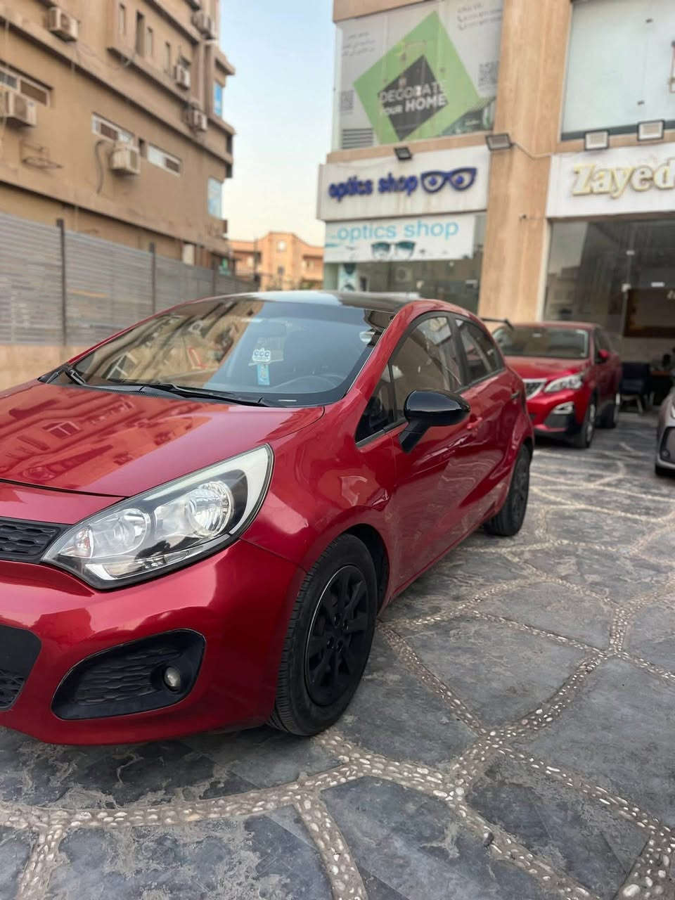 كيا ريو
موديل 2015

عداد 145 000 k m 

فبريكة بالكامل 

ماعدا رفرف واكصدامين فقط 

صيانات بانتظام 

الفثة اولي خليجي 

مش محتاجه مصروف نهاثي 

رخصة سنة 

مرور الشيخ زايد 

التواصل  01144269402


**إذا كنت صاحب هذا الإعلان وتريد حذفه لأي سبب، رجاءا أرسل رسالة إلى الدعم الفني**