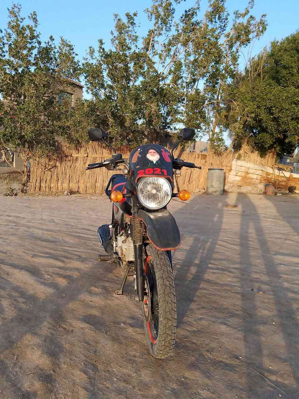 دراجه بوكسر اوراق  للبيع مديل 2021دراجه نضيفه بعدهي ما مفتوحه بس بيها خيط تبخير قليل سعر مليون ونص.. بيها مجال المكان البصره قضاء المدينة رقم ***********بيه واتساب
