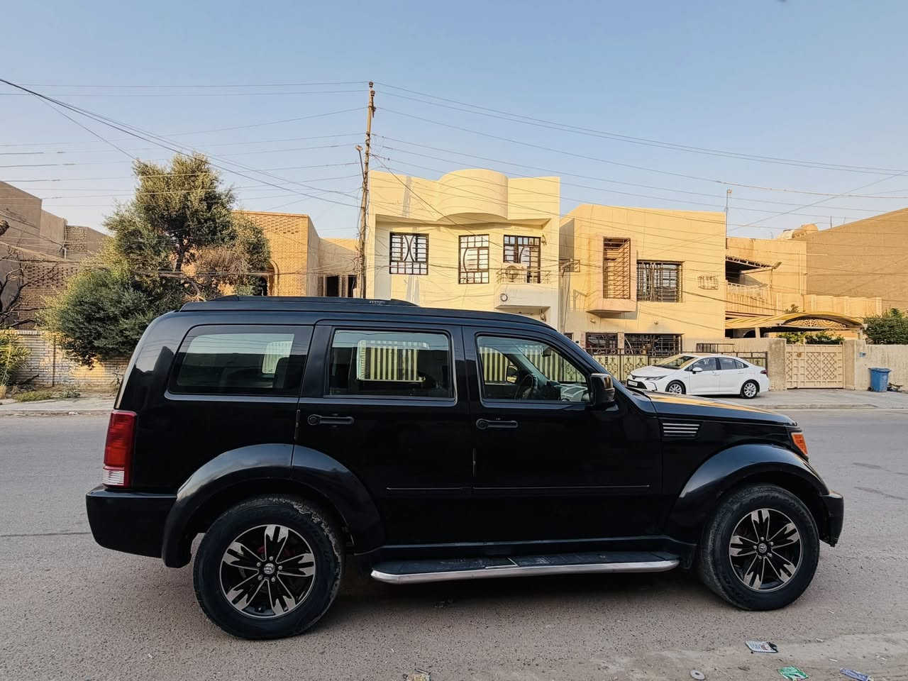 دوج نترو 2008 مكفولة كفالة عامة بدون صبغ بدون حادث
محرك 3700 (6v)
مواصفات SLT يعني فول عدة الفتحة
سيارة نظيفة جداً كير محرك صدر تبريد تايرات كلهن مكفولات
رقم اربيل الجديد تحول او وكالة
السعر 85 ورقة 
للاتصال *********** + واتس
بيع او مراوس غير متواجد ع الفيس 
العنوان بغداد السيدية
