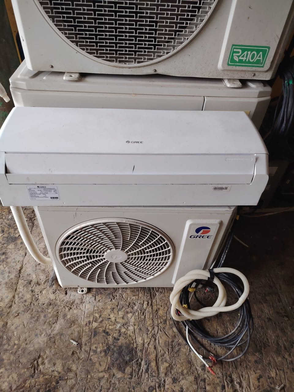 سبلت توسوت ٢ طين اخو الجديد ما داخل تصليح ٣٥٠
سبلت كري طن نضيف كلش ٢٠٠
  *********** داموك
