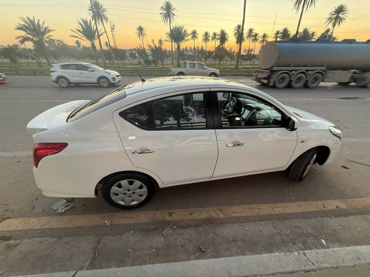 سياره سني هندي مديل 2024 
لون ابيض رقم انكليزي اربيل شرط التحويل  سياره باسمي جاهزة من كلشي سياره لا صبغ ولا ضربه ولا بارد 
العنوان بغداد الشعب مقابل محكمة الشعب 
الهاتف ‭0773 596 9525‬ 
السعر 123 وبيه مجال
