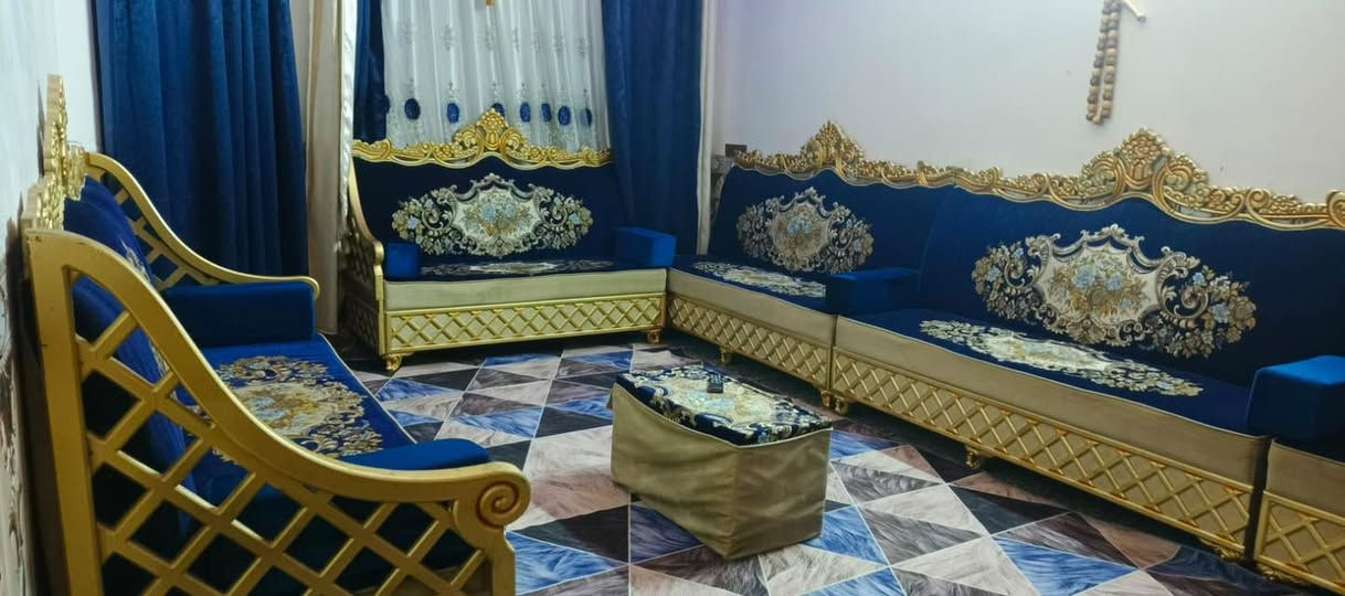 سلام عليكم ورحمة الله وبركاته تخم قنفات 7قطع لبيع نظافه خير من الله كدامك الصور الاستفسار التواصل 

0771 122 8344
