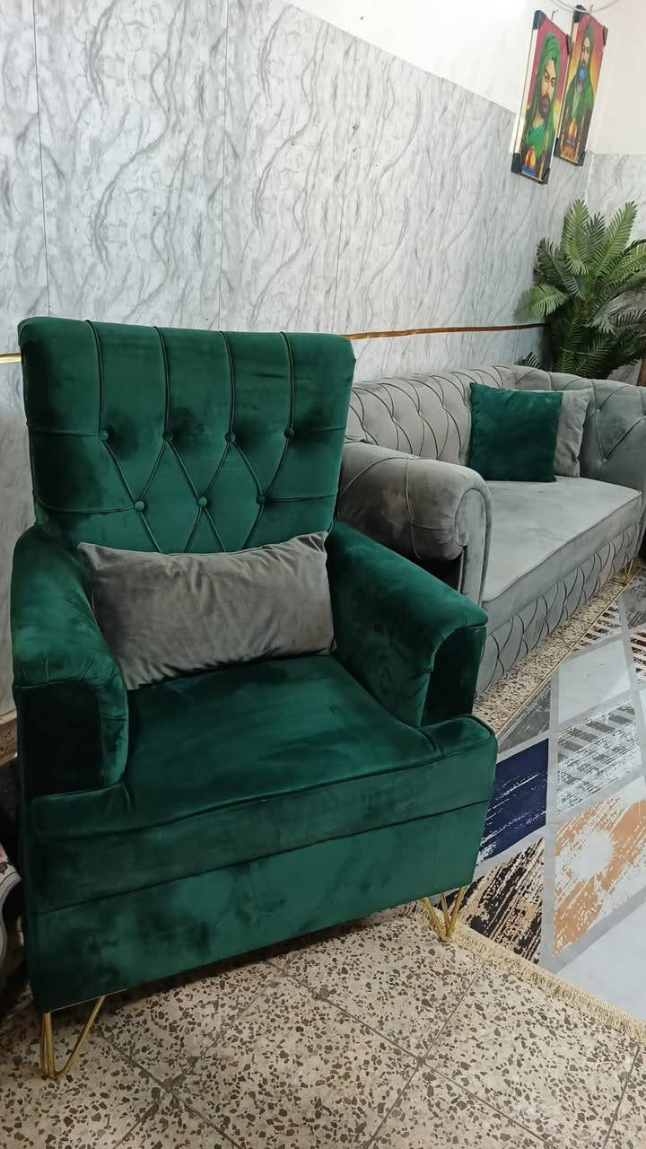 تخم تركي 10 مقعد💺 ثكيل تكمه جديد زلغ مابي نضافه فووول مستعمل كلش قليل سعره ,,370,, بي مجال مكان لبياع  *********** يوجد واتساب
