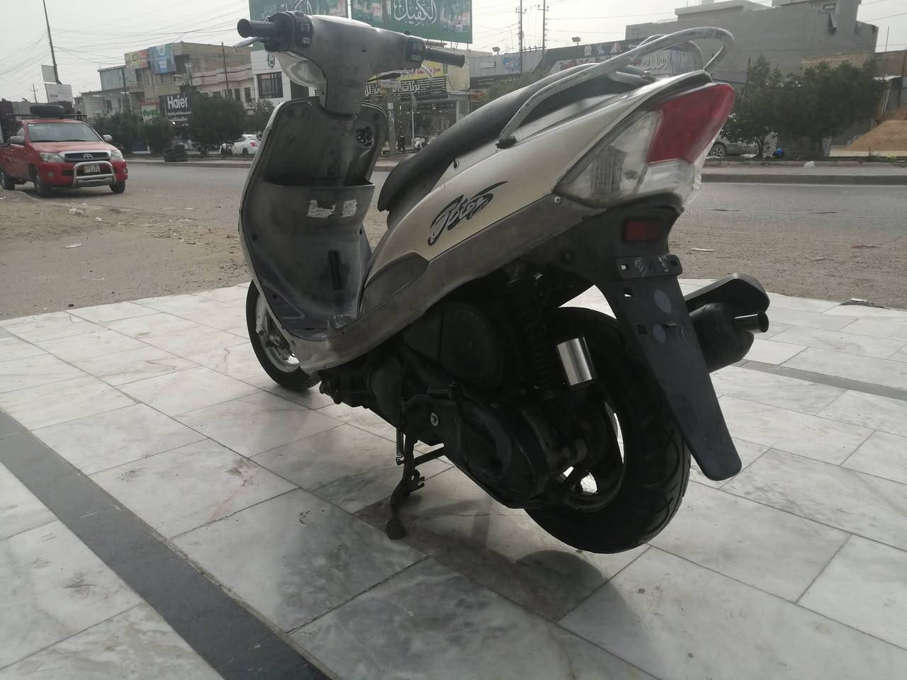 سلام عليكم دراجه البيع ماكس منغولي حلوه ونضيفه  ما مفتوحه وعليههه صالصنه اف ام كهربايات كلهه شغاله مابيهه نقص تشغيل نكره  مكاني بغداد الحسينيه الراشديه رقمي *********** سعر 550
