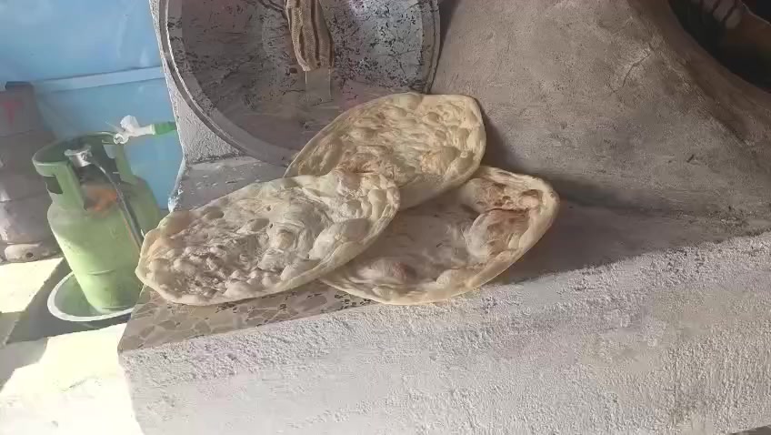 معمل محمدشبع لبيع وبناء التنانير جميع الأحجام
وعمل تنانير شوي الأسماك و تنانير المندي
وتجهيزات المخابز وآلافران والمطاعم وتصال علئ رقم  ***********
‏‪***********‬‏
