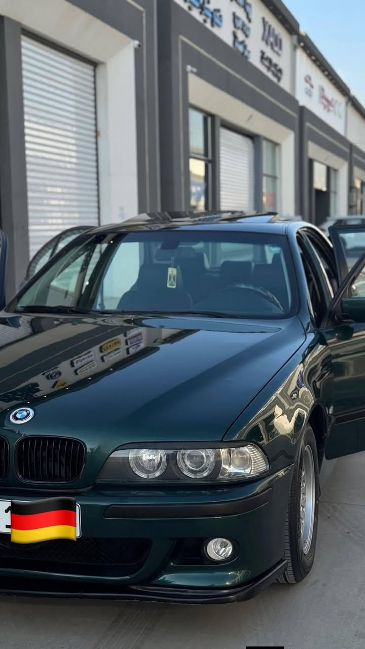 للبيع
BMW-E39-1996-525i رقم اربيل الدولي
1-سلايت جام طكتين
2-اربع جامات اوتو
3-كشنات M جلد مال2000 خمس وضعيات 
4-صاج اسود M
5-ابواب كارتير 
6-سقف 2000
7-ستيرن تحكم كهرباء 
8-مرايات كهرباء
9-كير تبترونك
10-منضومه زينون 
11-دعاميات امامي خلفي M 
12-ترايش لايتات M 
13-عليها شفه امامي M  
14شادله منضومه غاز جديد 

تبريد شغال تدفئه شغاله 
طخم تايرات جدد
صبغ عام جماليه 
هزه وفحص جديد السياره باسمي  تحويل مباشر

المكان بغداد ابو غريب
السياره جاهزه وشغاله كل نقص مابيها
السعر 83وبيها مجال بسيط
***********
