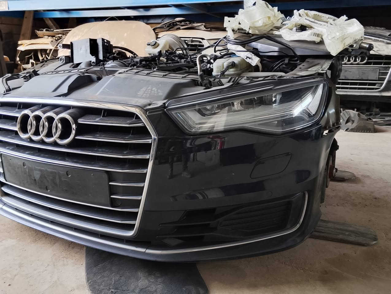 السلام عليكم من كراج المتوكل للبيع السيارات الالماني الحديث اودي جيتا باسات كولف تم  وصول بضاعة جديد اودي A6 2016 العنوان موصل مجمع اسود الرافدين للاتصال على الرقم التالي *********** ابو عبدالله
