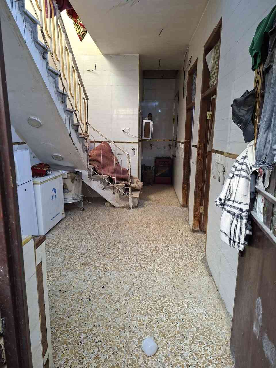 نص قطعه للبيع الشعله قطاع الثاني 
طابق واحد قرب نادي الرياضي  ***********
