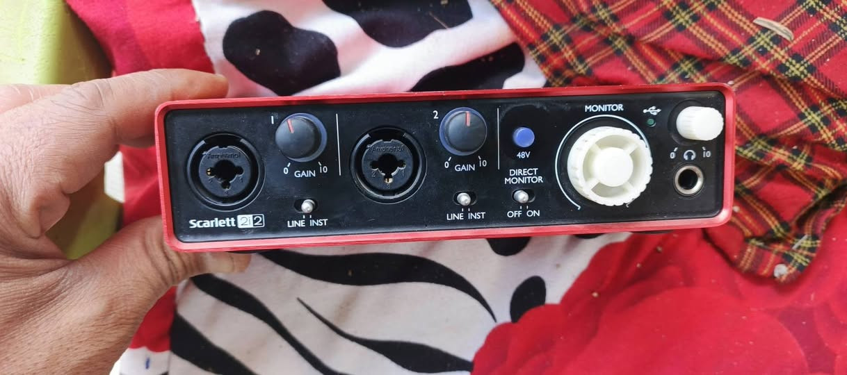 يالله سلام عليكم كارت صوت 🔊مع مايك احترافي مع كارت شاشه ابيع شلع الاستفسار على الرقم *********** ملاحظة تفحص يله تشتري شرد الشغل استخدام شهر يشهد الله عليه
