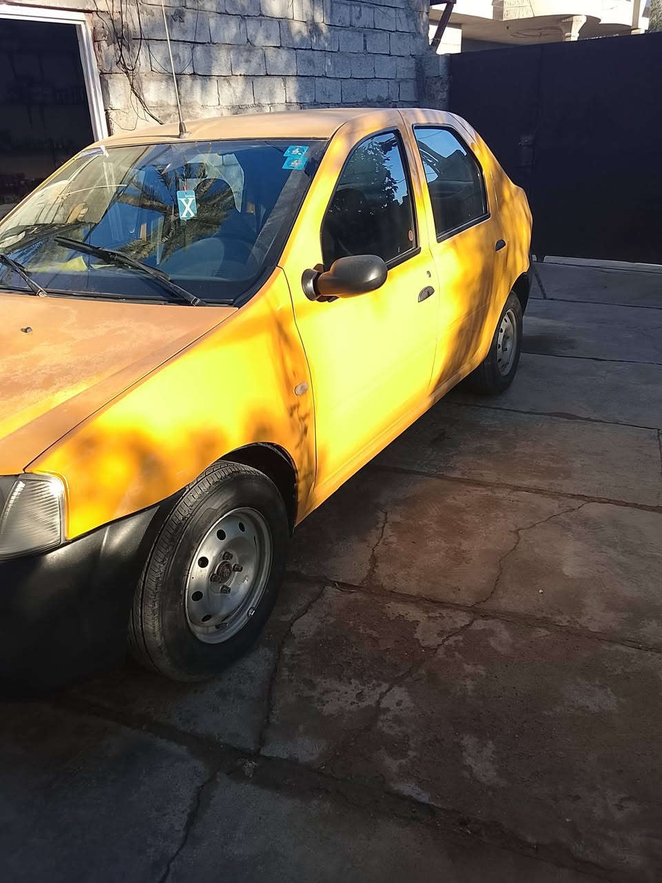 سلام عليكم رينو لوكان ٢٠٠٩ 
رقم بغداد انكليزي جديد 
سياره مكينه وكير خير من الله كفاله 
كير فرنسي اصلي 
باتري جديد 
تخم تاير جديد 
سياره أحله من الصور 
مكاني بغداد الراشديه مقابل الحسينيه 
سعره ٣٩ وبيهه مجال للطيبين 
***********
***********
