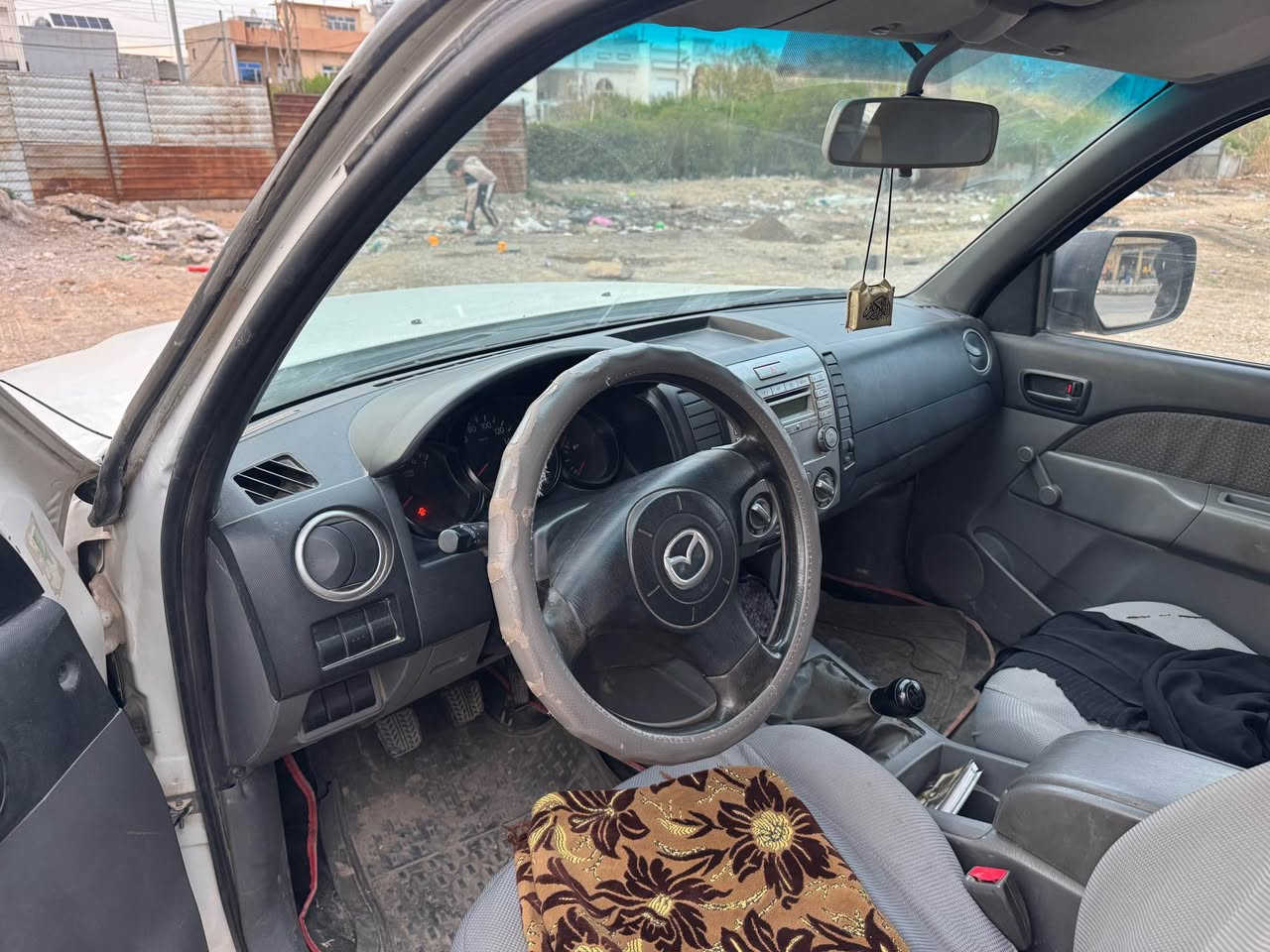 2013بةناوي خومانة سةنةوي نوي 
دوو سي جيكاي كارتة
دينگةي ناو دةرگا پةمپة بي ناوی نەگرتیە 
***********
*********** أربيل, العراق
