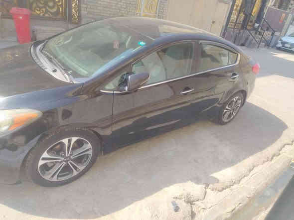 كيا فورتي موديل 2016 سياره جديده ليبل واحد حادث فقط دعاميه اماميه بدون شاصي ولغد مكفولات كير محرك مكفول محرك 2000جي دي السعر 110 رقم الهاتف *********** بدون صبغ وضربه
