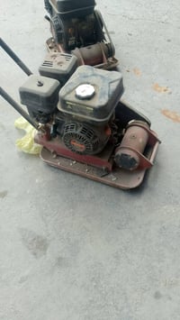 حادلات عدد ٢ #للبيع  شغالات ونظيفات  #الموقع بغداد حي الاعلام تقاطع در...