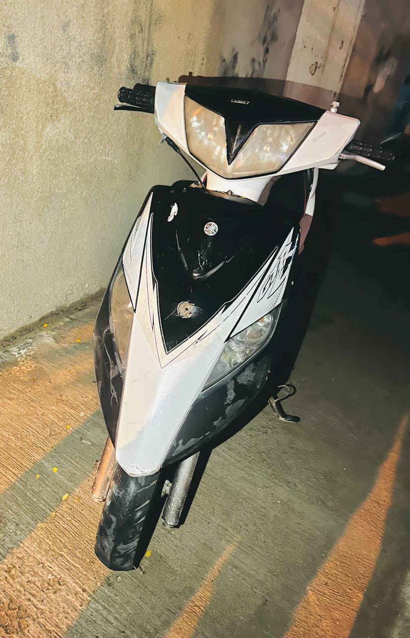 السلام عليكم دراجه ثعلب 140 ياباني دراجه أبيعها كوم حديد دراجه تشتغل ناقصها عرموطه مال هندر دراجه كهربائيات كلها شغاله هورن شغال كهربائيات كلها شغاله ناقص الباتري شحن دراجه مثل متشوفها كبالك سعرها 350 مكاني بغداد الغزالية شارع الضغط رقمي *********** متواجد واتساب ملاحظه تجي تأخذها طافيه ناقصها عرموطه كوم حديد بايعها
