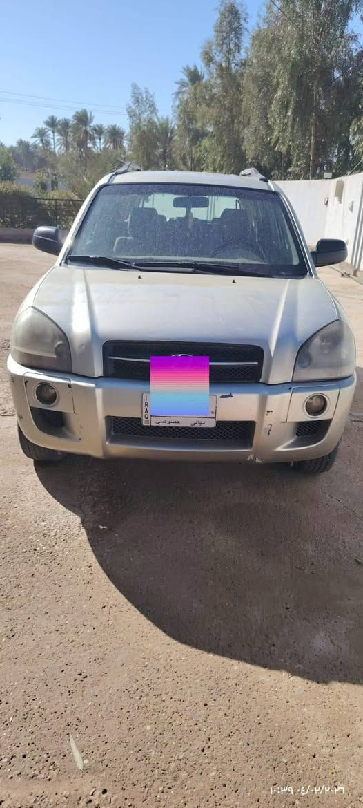 السلام عليكم
من رخصة الاخ الادمن 

توسان 2008 وارد كندي

محرك 2000 باسمي

صار 9سنوات جانيها

ماشيه185 

بيها صبغ 3مكانات مو قطع كاملة شويه بالبنيد وشويه بالجامرلغ الورة يم قبق البانزين وشويه بالقامرة بدون دواخل داخلها كليل على وضع الشركه ومحركها بي نسبة بخار الباقي مكفول سيارة حلوة مكانها ديالى - الخالص - هبهب 

سعرها..

***********
