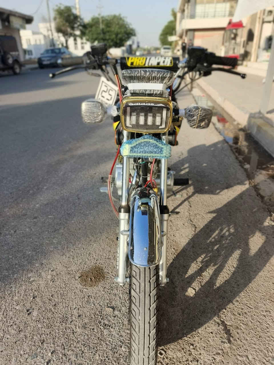 نامي برو للبيع موديل 2025 محرك 200 فول فول دراجه اي عيب مابيهه محرك شرط سبانه مطاخه خيط دخان مابي اخو جديد اوراق كامل للأستفسار اتصل عالرقم *********** عنوان خانقين
