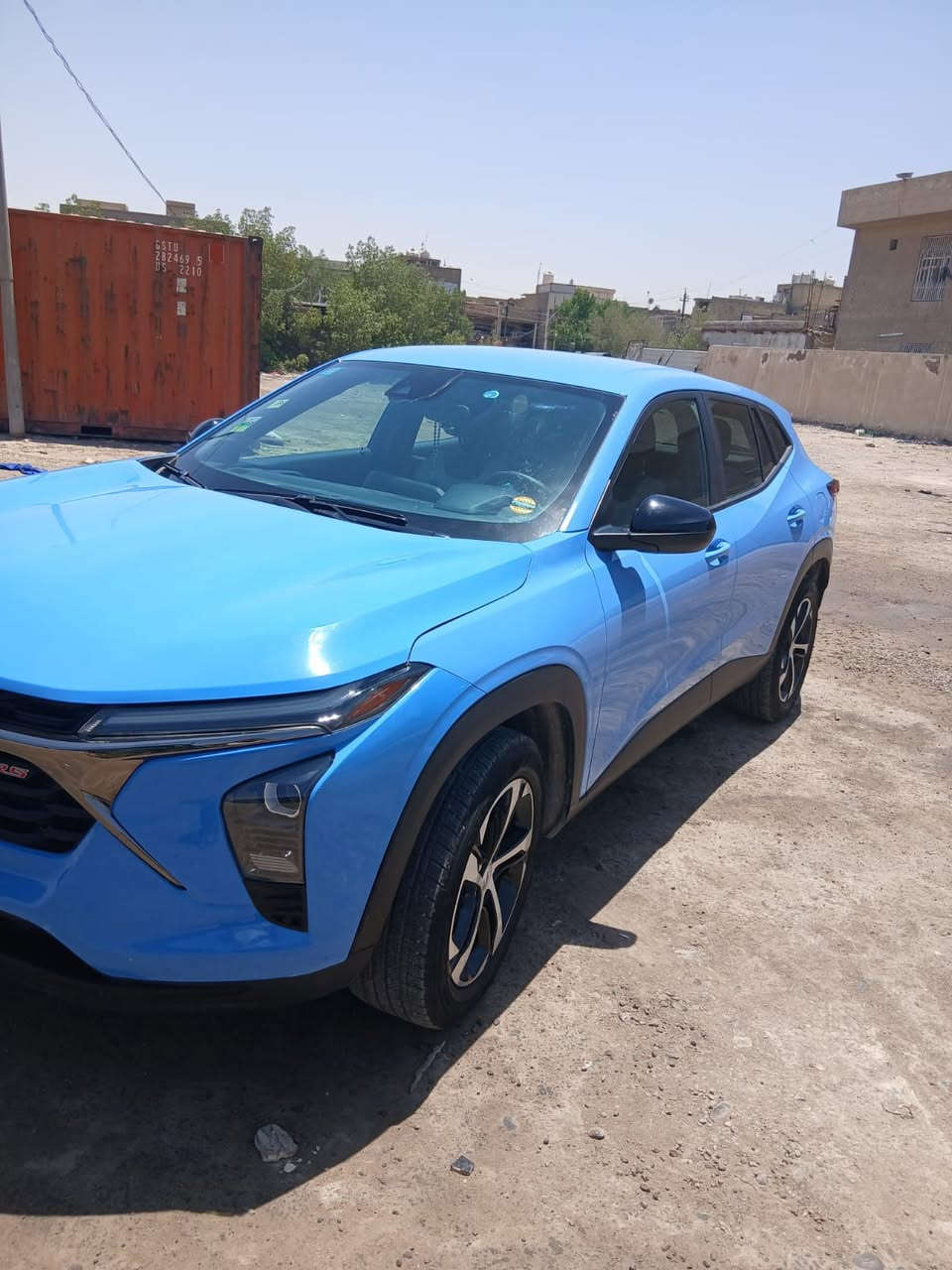 السلام عليك تراكس 2024 ماشيه 12 الف جديده ع وضع الشركه السياره نضيفه حادثها دعاميه اماميه و موصفاتها معروفه RS السعر 155 رقمي ***********
