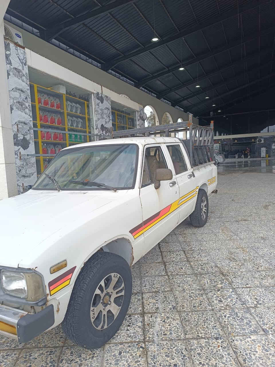 بيكم 82 كربون بانزين  شرعي موجود شرطت التحويل محرك امعمر جديد قبل يومين  السعر 30وبيه مجال حك الجيه  ***********عنوان موصل
