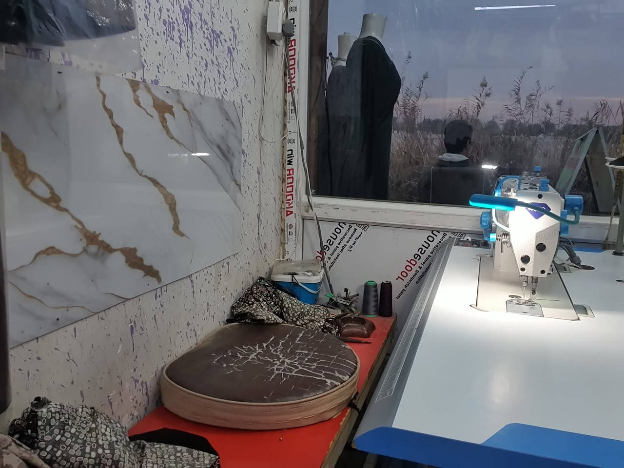 السلام عليكم 
مكينة جوكي جديدة  للبيع 
كامل مواصفات ومداخلة تصليح 
السعر 275 للاستفسار  ***********
