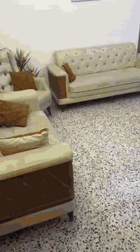 مكلف بالنشر 

شقة مؤثثه في بغداد حي العدل 

كهرباء وانترنيت اربعه وعشرين ساعه طابق اول عماره سكنيه هادئه 

بحاجه الى طلاب او موظفين  عدد اثنين 

ملاحظة لايوجد امور اخرى فقط سكن 

للأستفسار ***********
