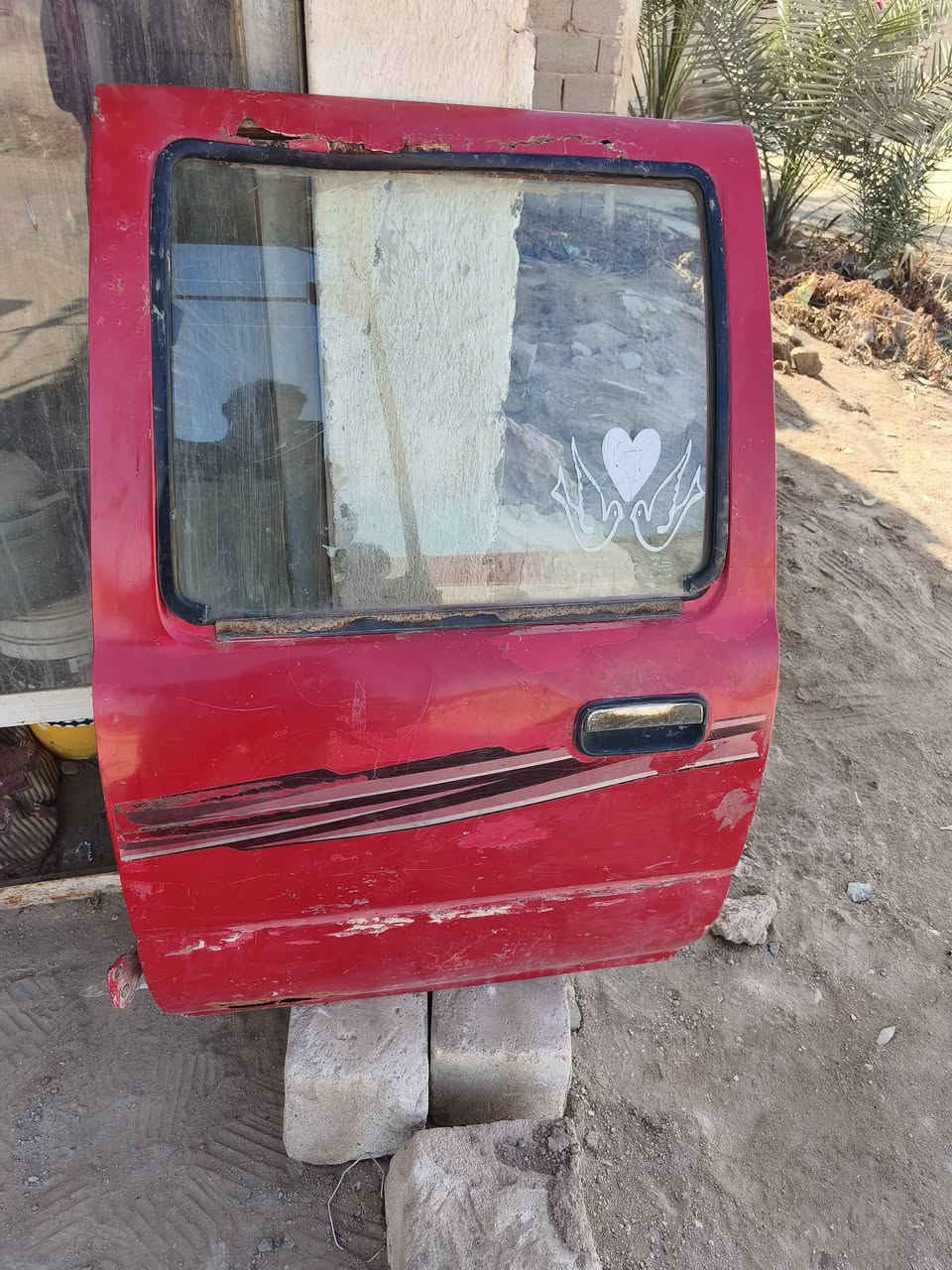 سلام عليكم بيبان 4 دير 2009 نضاف سعرهن 100 الف عنوانهم ناصريه سيددخيل ***********
