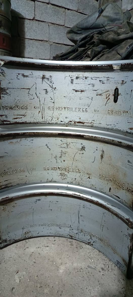 السلام عليكم توفر لدينا ويل الماني دبل كتابة لوف فضي  مال جبش 
و ويل ألماني كتابة وحدة ختمين مال استيرن 
و ويل هنغاري نضافة 99%
المكان التاجي خلف المصابيح 
الاستفسار أو الاتصال 
***********

‏‪***********‬‏
