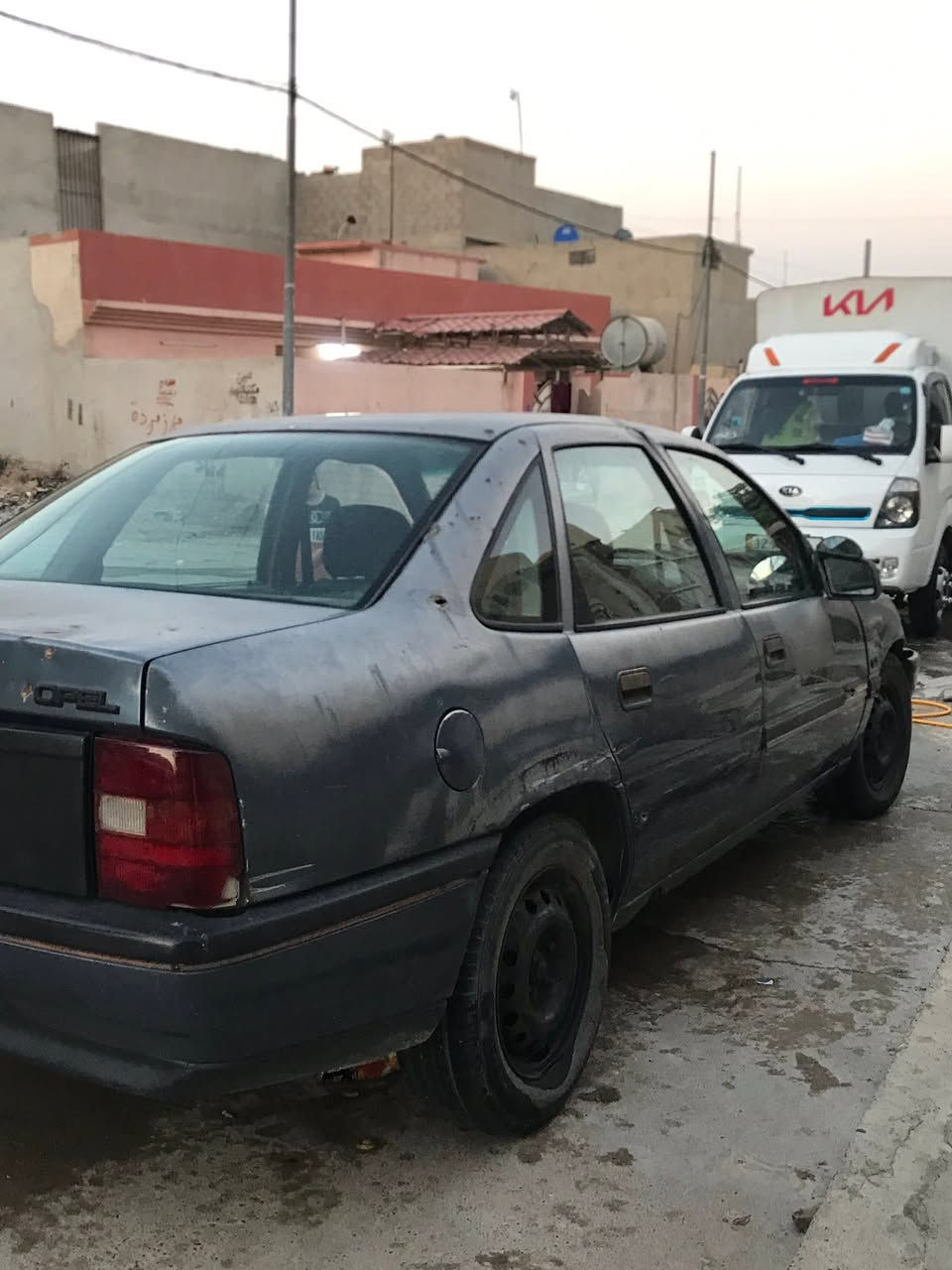 وبل فكترا السياره بسمي كابون بانزين رقم الماني لا صبغ ولا ضرر سعر 35 وبيها مجال
‭***********‬
