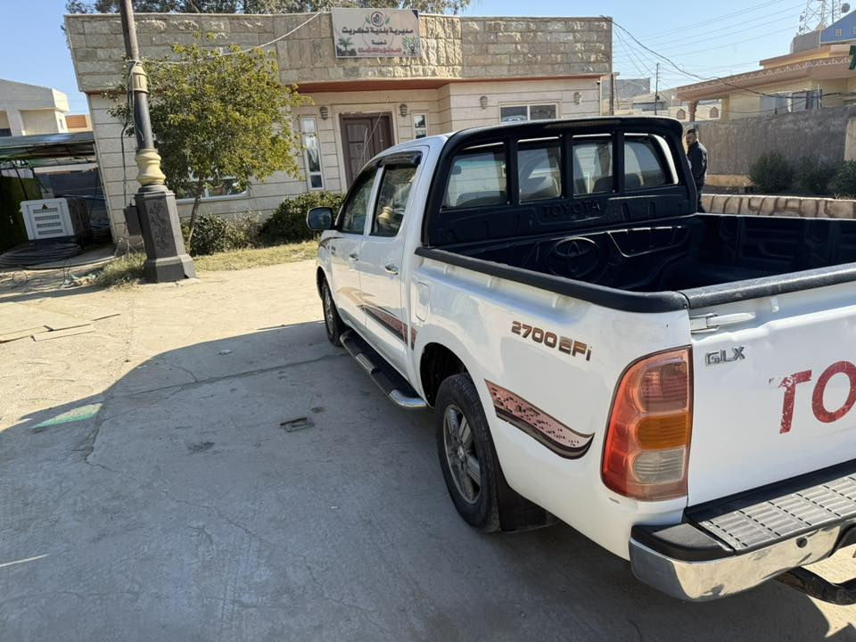 السلام عليكم تيوتا هايلوكس 2009اوتو ماتيك بدون صبغ سعر 165 هاتف *********** مكان السيارة تكريت
