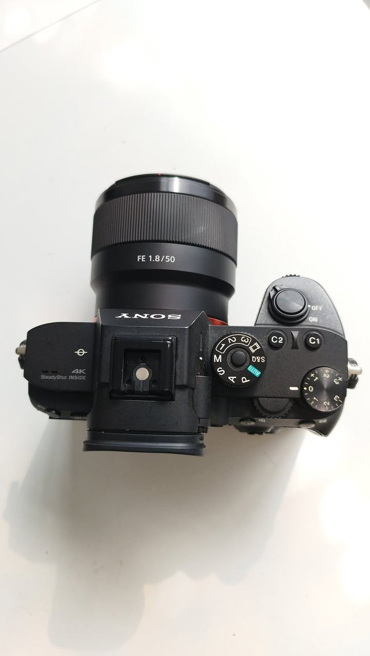 للبيع عدسة سوني Sony 50mm FE f/1.8
جديدة استخدام قليل كل ملحقاتها موجودة


**إذا كنت صاحب هذا الإعلان وتريد حذفه لأي سبب، رجاءا أرسل رسالة إلى الدعم الفني**
