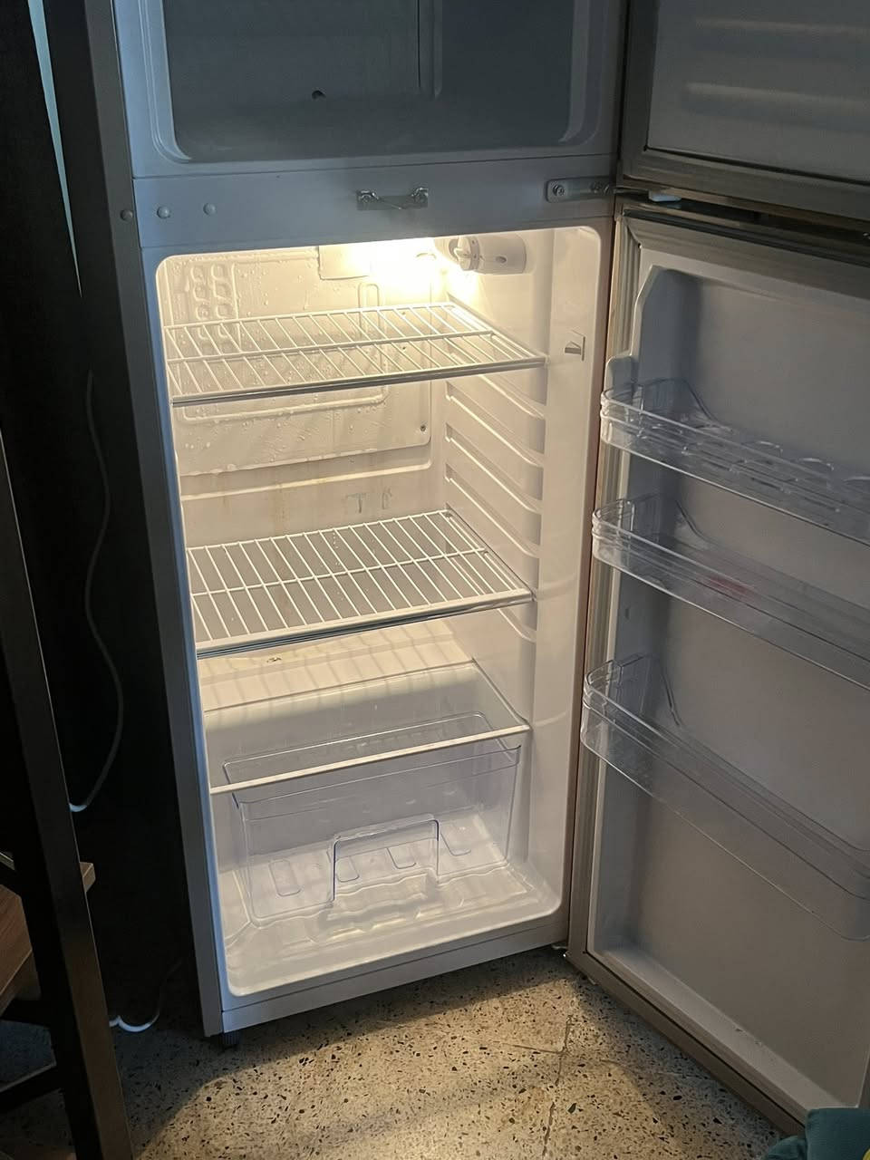 ثلاجه 12 قدم. ماركه نوال  نظيفه كلش  مابيها اي عطل  سعرها 150


**إذا كنت صاحب هذا الإعلان وتريد حذفه لأي سبب، رجاءا أرسل رسالة إلى الدعم الفني**