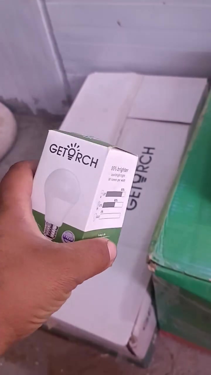 ***********
