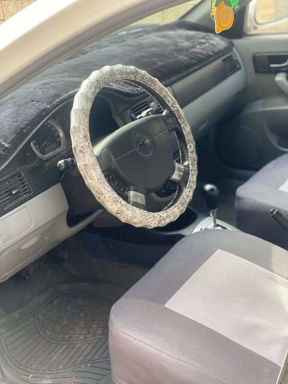 السلام عليكم سيارة اوبترا موديل 2013 خليجي قطعه وحده صبغ جاملغ امامي ايمن والباقي مكفول بيه بارد بسيط والسونار منشور السعر 78 وبيه مجال بسيط حك الجيه للتواصل ***********
