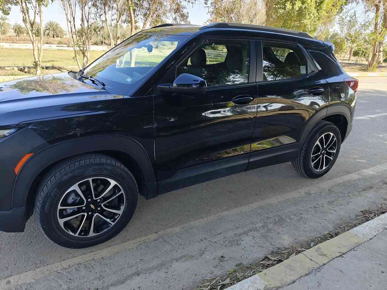 تريل بلايزر LT موديل 2025 
سيارة مميزة للبيع! 🚗 بصمة تشغيل وأبواب، تشغيل عن بعد، رادار، تحديد مسار، وتوقف ذاتي، مثبت سرعة، فور ويل، وشاشة كبيرة تدعم كار بلاي. رقم بابل ماشية 4000 ميل تقريبا، بيها تبديل بابين تفصيخ نفس اللون (باب السائق والباب الخلفها).

السعر 150 وبيها مجال 📞 للتواصل، اتصلوا أو راسلوني واتساب على ***********. #سيارات_العراق #سيارة_للبيع #تريل_بلايزر
