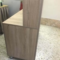 ميز • نضيف • بالعامريه