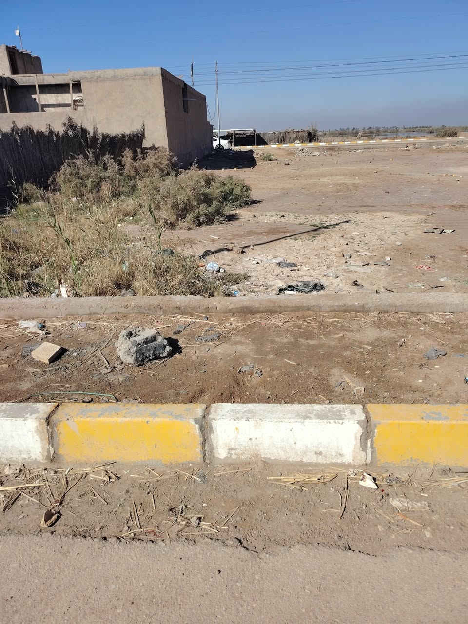 سلام عليكم قطعه البيع بحي صادق قرب الملعب حي صدرين كبير ميسان قضاء الكحلأ تفسار عل هاذه ***********
