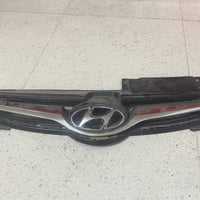 قطع غيار سيارات • للبيع