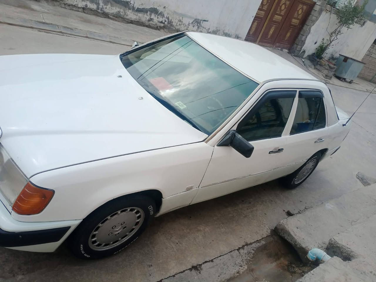 سلام عليكم
مرسيدس E300  موديل 1991 رقم ديالى دولي سنويه جديده مشروع وطني مكينه وكير بطه ديلكو جدد صدر جديد باتري جديد كهربائيات كلها شغاله داخل جديد جام كهربائي سياره حلوه وجاهزه من كلشي سعر 58 وبيها مجال مكاني ديالى جلولاء رقم ‏‪***********‬‏
