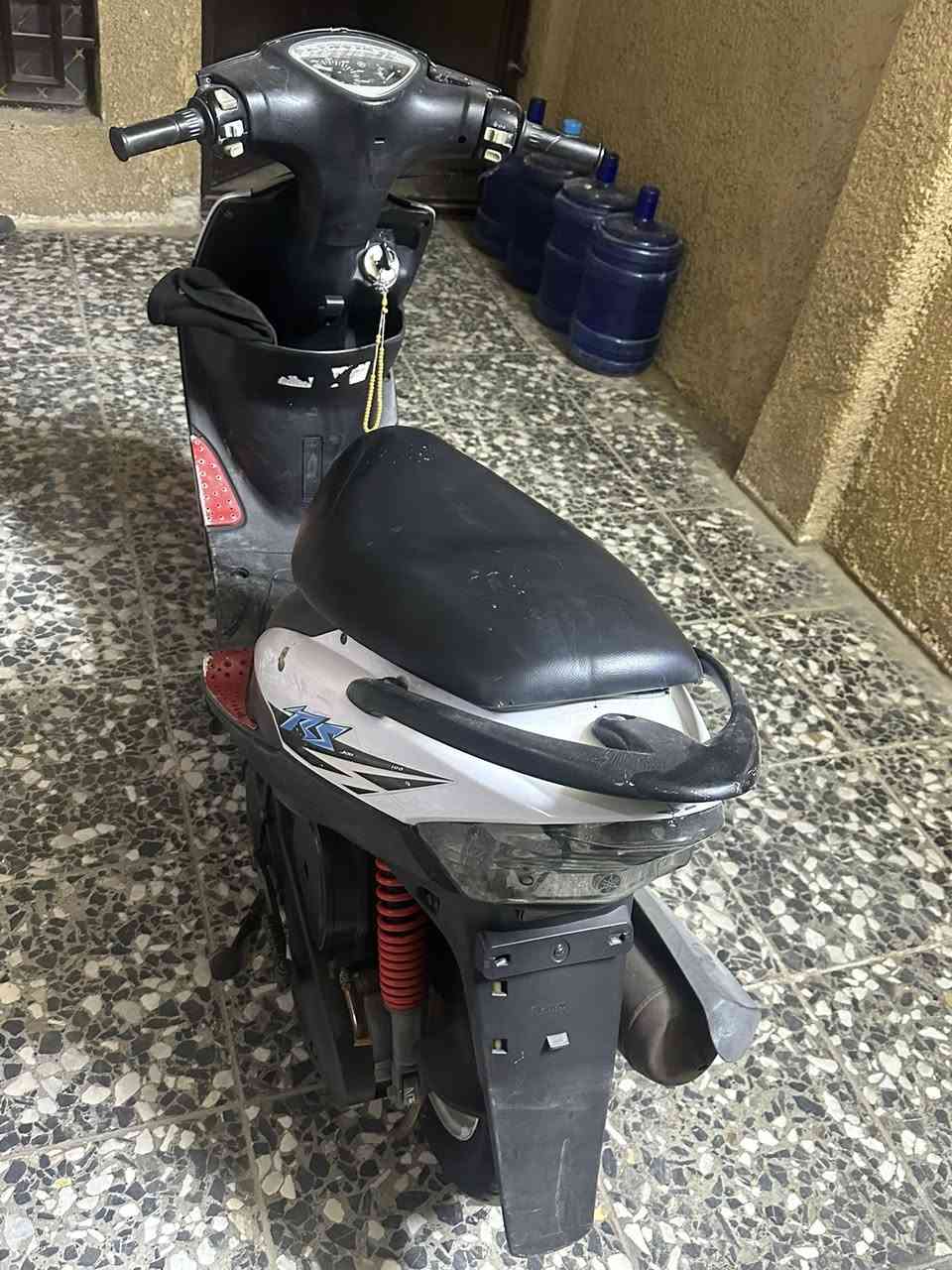 سلام عليكم
ماكس عدله دراجه نضيفه 
مكاني بالأمين 
***********
