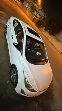 النترا 2013 خليجي محرك 1800 مصبوغه حزام السياره عليها تخم تايرات جواها...