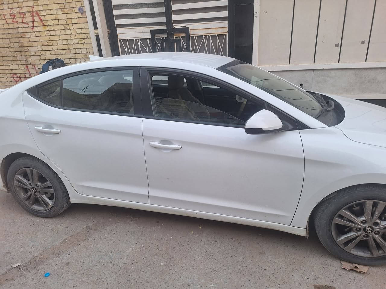 النترا ١٨ امريكي ضربه موضح بالصور ١١٠$بيه مجال الطيبين ***********
